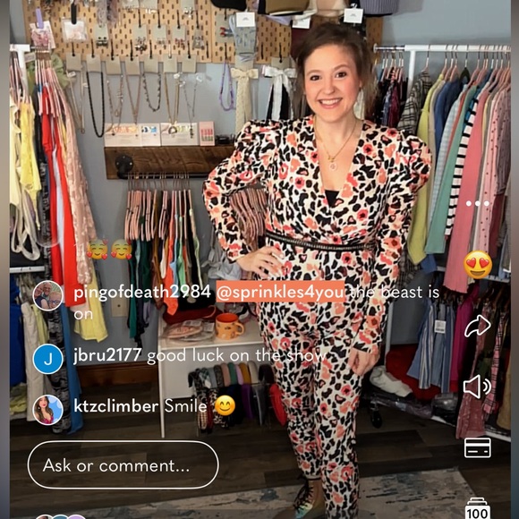 🌈THRIFTYHIPPIE is LIVE NOW! Rebundle Show! $10 Accessories! NEW UNLISTED - Picture 16 of 16